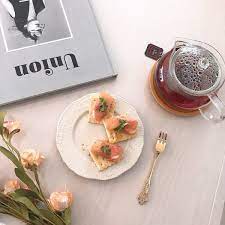 100均 アイテムでできるカフェインテリア 韓国のおしゃれなカフェがお手本 folk おしゃれなカフェ カフェ インテリア シンプルなロゴ