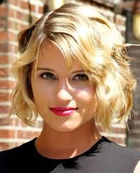 Dianna Agron Short Bob Hairstyles With Bangs Short Wavy Haircuts Wavy Haircuts Wavy Bob Hairstyles
