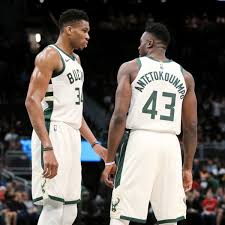 Giannis' brother thanasis antetokounmpo to sign with bucks. Giannis And Thanasis Antetokounmpo Got Into A Heated Exchange With A Fan On The Way To The Locker Room After Lakers Loss Fadeaway World