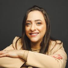 Cirurgiã-Dentista Bruna Weber