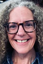 Andrea Daly's Instagram, Twitter & Facebook