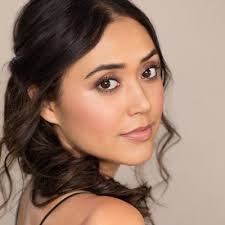 Madeline Whiting's Instagram, Twitter & Facebook