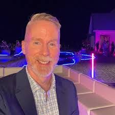 Daniel Harvell's Instagram, Twitter & Facebook