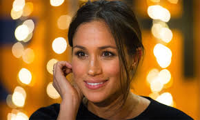 As the younger son of charles, prince of wales and diana. Zo Creeer Je De Beroemde Rommelige Knot Van Meghan Markle