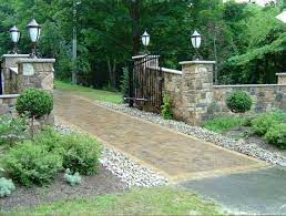 Residence look beautiful as well as residents will felt comfortable because plants as well as colored around the residence. Charming Country Home Driveways Natural Driveway Landscaping Ideas Driveway Entrance Landscaping Driveway Landscaping Driveway Design
