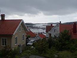 Este mes a fjällbacka vuelve una chica que se fue hace muchos años cuando toda su familia desapareció sin dejar rastro. Fjallbacka Picture Of Camilla Lackberg Murder Mystery Tour Fjallbacka Tripadvisor