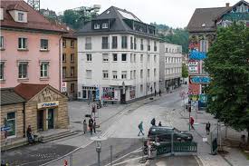 Small steps, narrow alleys and pointed gables shape the silhouette of old tübingen on the way up to its castle. Umbau Europaplatz