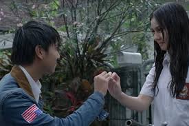 Dari pantauan bangkapos.com, menyebutkan rumah yang kemarin tertutup rapat sekarang terlihat terbuka. Dilan 1991 Dua Garis Biru Top List Of 10 Most Popular Indonesian Movies In 2019 Entertainment The Jakarta Post