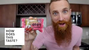 Amazon.com : Bobo's Gluten Free PB&Js Soft Baked Peanut Butter Oat Crust  with Jelly Filling, Grape and Strawberry, 2.1 Ounce (Pack of 24)