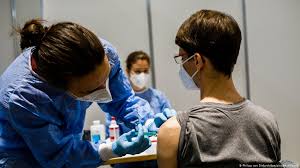 Ziar iasi, stiri din iasi. De Ce O Parte Din Personalul Medical PreferÄƒ SÄƒ Mai Astepte Germania Dw 13 01 2021