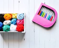 Find out how to make a chunky knit blanket (whether with your arms or with circular knitting needles) with the help of these video tutorials. Review Knit Pro Waves Aluminium Crochet Hooks Little Things Blogged