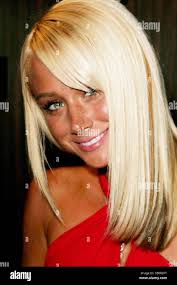 Sara 25 year hi-res stock photography and images