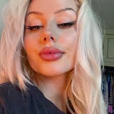 More angles of my face🙄