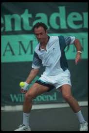José luis clerc was a professional from 1977 to 1988. Jose Luis Clerc In Action Jose Luis Clerc Photos Fanphobia Celebrities Database