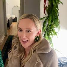 Haters said she couldn’t do it! Two weeks behind and that feels like the  energy of 2025 so far so I’m fine with it✌🏻, 2024 Recap 4 of 4. Wrapped  the year feeling so happy, so sparkly and ...