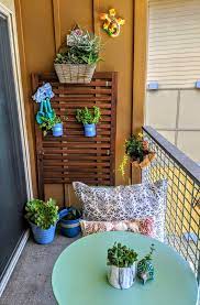 This Apartment S Small Balcony Has A Cute Mini Herb Garden Thanks To Ikea Small Balcony San Diego Rental Balcony Design