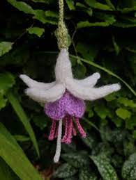 Handmade Knitted Fuchsia White Fitting In Knitting Children Quick Craft Ideas Knitted Flower Pattern Free Knitted Flower Patterns Knitted Flowers Free