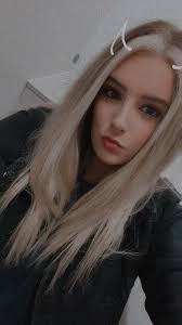 When is the best time to open the 700 vault in Monopoly Go?