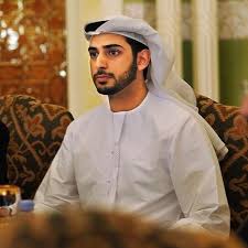 Sheikh Zayed Bin Sultan Bin Khalifa Al Nahyan Looking Like A Million Or Billion Lol Bucks In That Thobe Herren Frisuren Herrenfrisuren Herrin