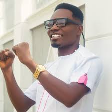 Fixing the attitude out of her 😅 #attitude #couplecomedy  #relationshiphumor #marriedlifehumor