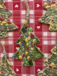 Weihnachtsdeko Aus Keramik Weihnachtlich Topfern Topferhandwerk Keramik Projekte