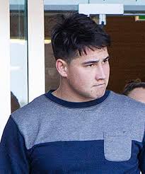 Knife-throwing pregnant woman 'snapped'