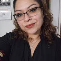 Veronica Dye's Instagram, Twitter & Facebook