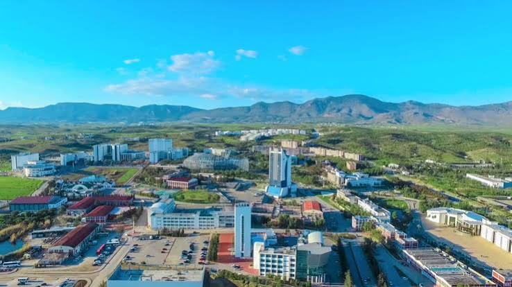 Yakın Doğu Üniversitesi, The Times Higher Education'ın “Dünya Üniversiteler  Sıralaması 2025” Araştırmasına Göre, Kuzey Kıbrıs'ın En İyisi Olarak,  Dünyadaki en iyi 5 Türk Üniversitesinden Biri Oldu! – Near East University