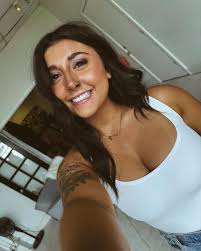 Client selfies are the best 😍 @nudasunless Espresso is the go to shade  this summer for all my babes 🤩 Save your skin from the sun and book a  spray tan this summer!