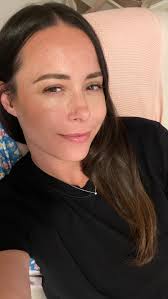 Parce qu’on mérite toutes de feel good… même avec des nuits coupées ✨,  #momlife #grwm #viedemaman #maquillagedujour #Arbonne