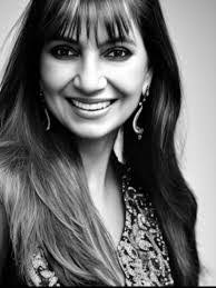 Lori Strauss's Instagram, Twitter & Facebook