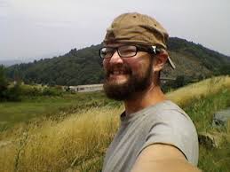 FBI seeking hikers in 'suspicious' trail death