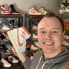 Jonathan Ratner (@jonratner)