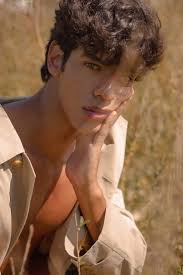 Tiago Alves por David Aldea para Brazilian Male Model