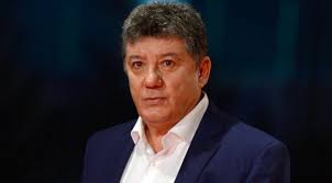 Eskiya Dunyaya Hukumdar Olmaz Dizisinde Unal Bey Karakterine Hayat Veren Tarik Unluoglu Hayatini Kaybetti Bir Suredir Akcigerinde Yasadig Hayat Unluler Arama
