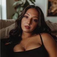 Selena Cagle's Instagram, Twitter & Facebook