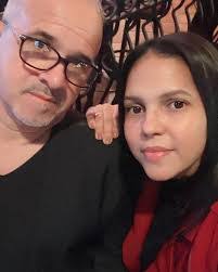 Elizabeth Fabian's Instagram, Twitter & Facebook