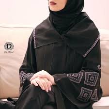 تميزي بعباية فخمة من دار الجود تشكيلة عبايات رمضان في دار الجود السالمية شارع بغداد Hijab Fashion Inspiration Fashion Abaya Fashion