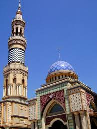 Seorang manusia yg sedang menghuruharakan dunia. 100 Gambar Masjid Agung Raya Nabawi Modern Dll