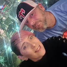 You think they will cancel school tomorrow. Heading back from Detroit Metro  and the roads are crap!