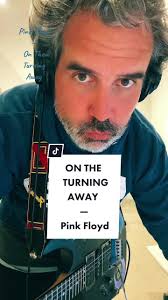 Another classic solo from Dave Gilmour 😌 and an excuse to use the tremolo 