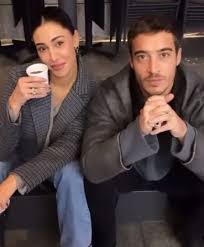 Rumor che la conduttrice di tu si que vales scaccia ora definitivamente, presentando sui social la sua nuova fiamma antonino spinalbese. Belen Rodriguez Il Bacio Appassionato Con Antonino Spinalbese Scatena La Polemica Gazzetta Del Sud