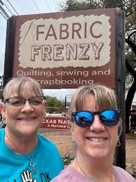 First time experience at Fabric Frenzy in Wimberly during shop hop