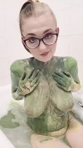 Jean Grey X-Men Body Bath Removal ft. Em Yang: Body Paint, Shower, Glasses,  Bathroom, Solo Porn | Faphouse