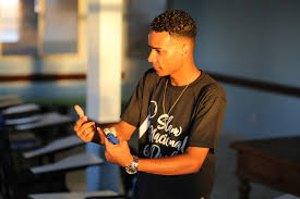 Maiara silva is in pk mode on bigo live app scan the qr code to watch or start pk. Galinha Pulando Poesia E Politica Na Escola E Selecionado Pelo Ministerio Publico Do Estado Da Bahia