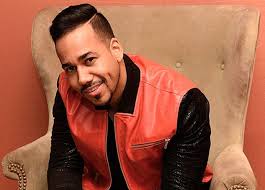 También figura en su itinerario de gira una presentación en el estadio olímpico de santo domingo, en república dominicana (con. Aww Romeo Santos Dejo Ver Su Lado Paternal