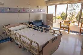 .de maternidad de clínica bupa antofagasta daniela carozzi, quien nos mostró y conto sobre la unidad de maternidad y ¿puedo entrar con un acompañante al parto en clínica bupa antofagasta? Salas De Maternidad Clinica Renaca