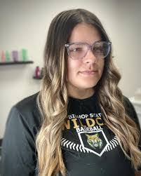 Cassie Drew's Instagram, Twitter & Facebook