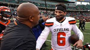 Baker Mayfield Gives Former Browns Coach Hue Jackson The Cold Shoulder Hue Jackson Baker Mayfield Coach