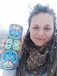 Them Ju Ju beads is firmly lodged in my head. I love Tom, but is there a  cure for this? I can only take this goofiness for so long.